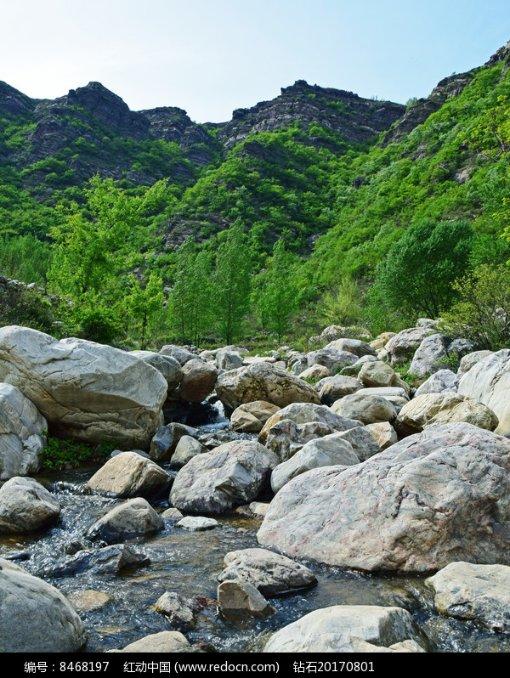 【新春走基层】贵安新区葵花山村春联送到家|迎春送祝福